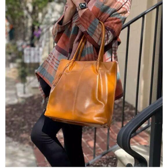 P.Sherrod & Co . Genuine Leather Wine Tote with Insulated Pocket - Mustard - Picture 1 of 8